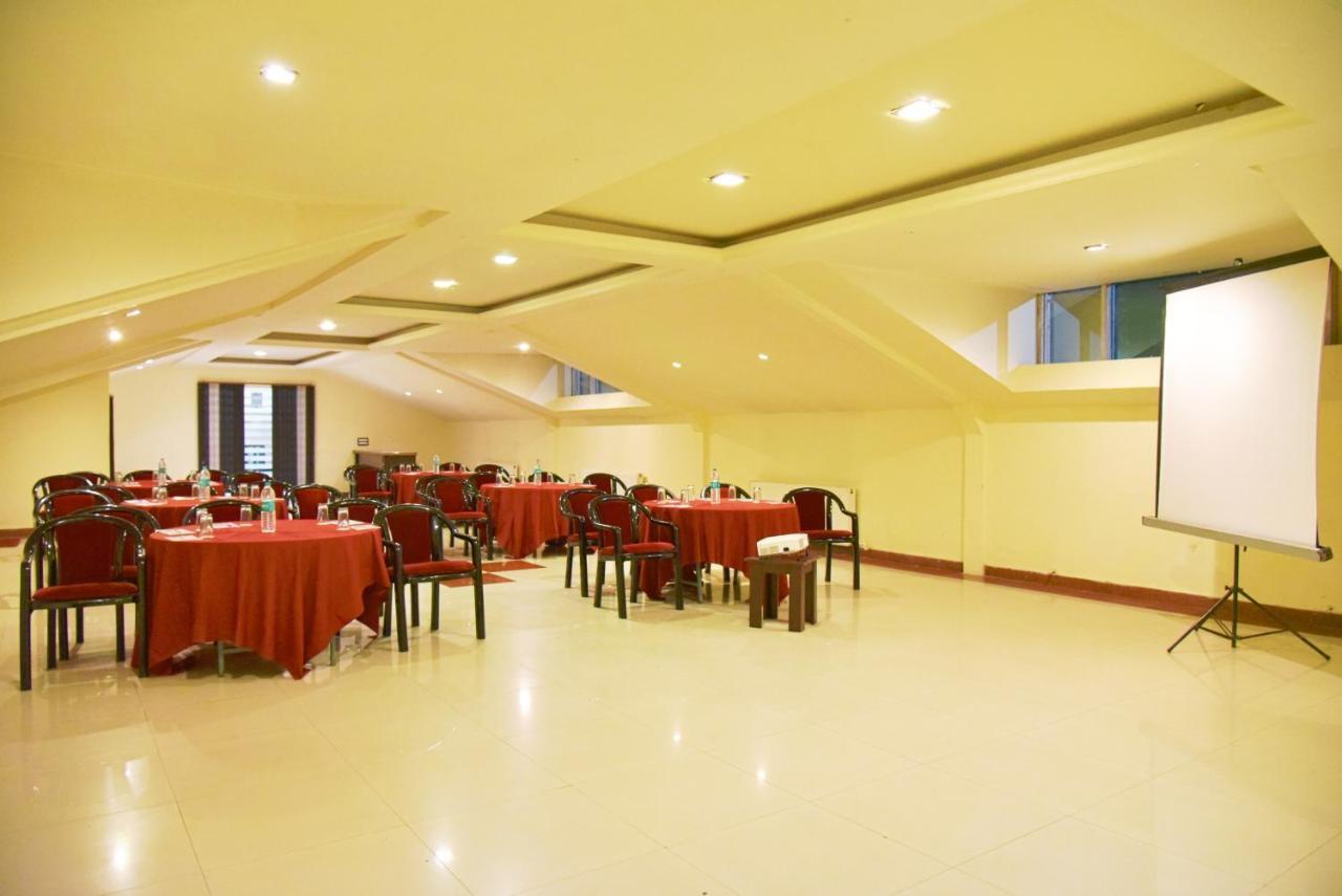 Indraprastha Hotel 4*